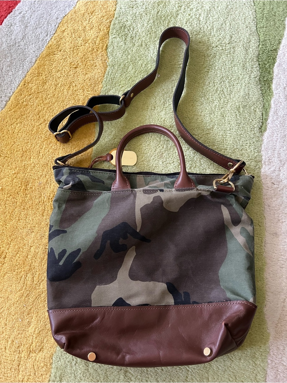 R.Riveter - Carry All Canvas Tote w/ Leather Trim - Otto - Camo Brown - Picture 2 of 6
